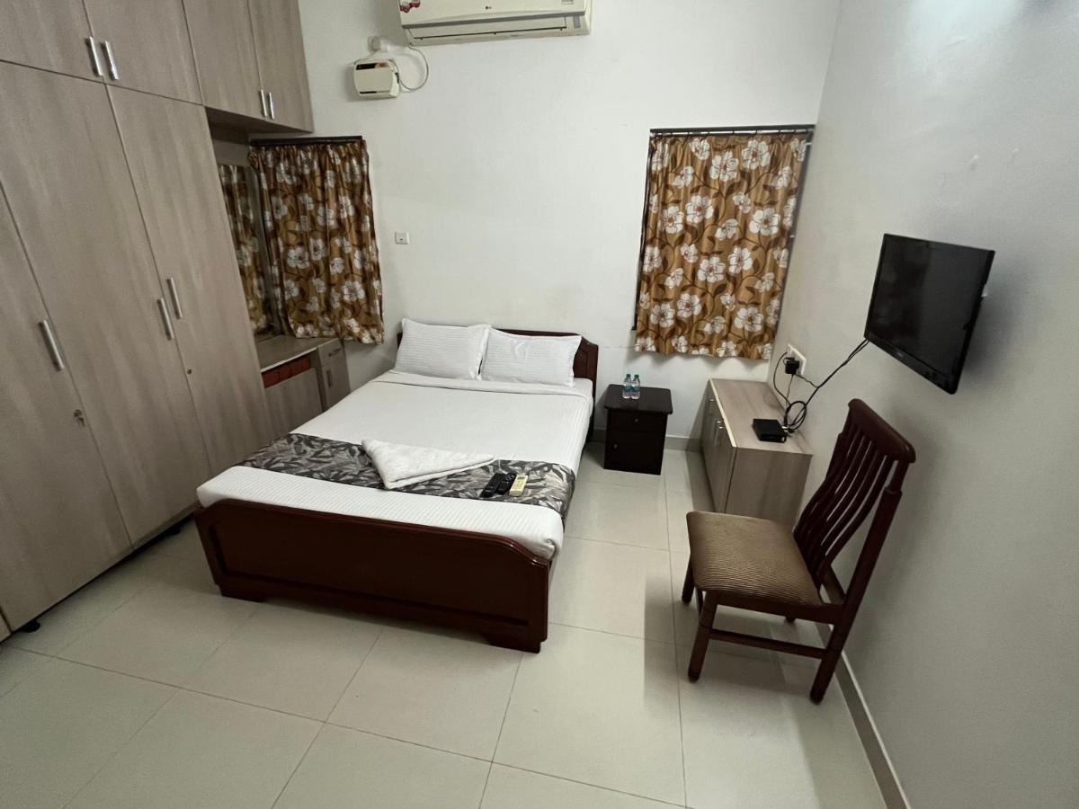 ホテル Avuraa Hospitality India チェンナイ エクステリア 写真
